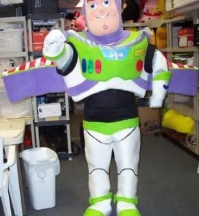 BUZZ LIGHT YEAR