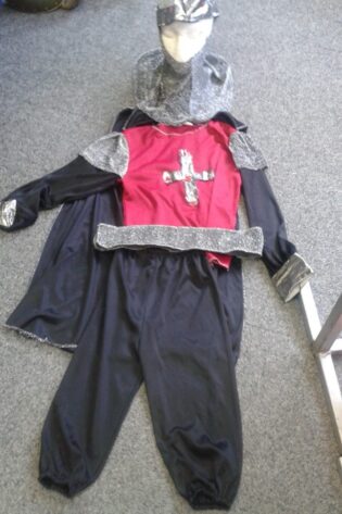 MEDIEVAL KNIGHT CHILD