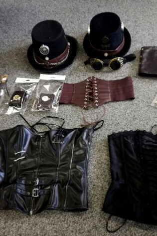 STEAMPUNK CORSETS AND ACCESSORIES