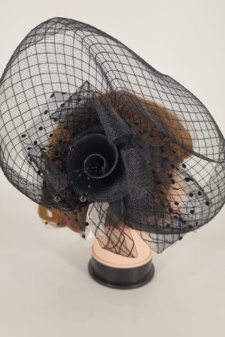 FASCINATOR BLACK ROSE WITH VEIL