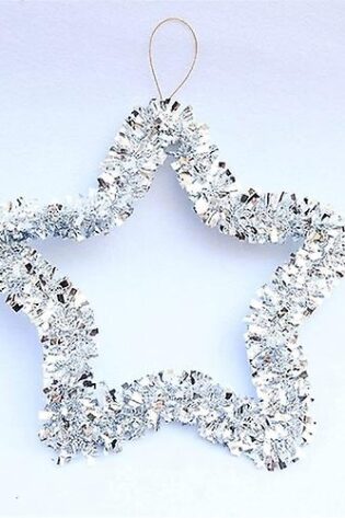 SILVER CHRISTMAS STAR TINSEL